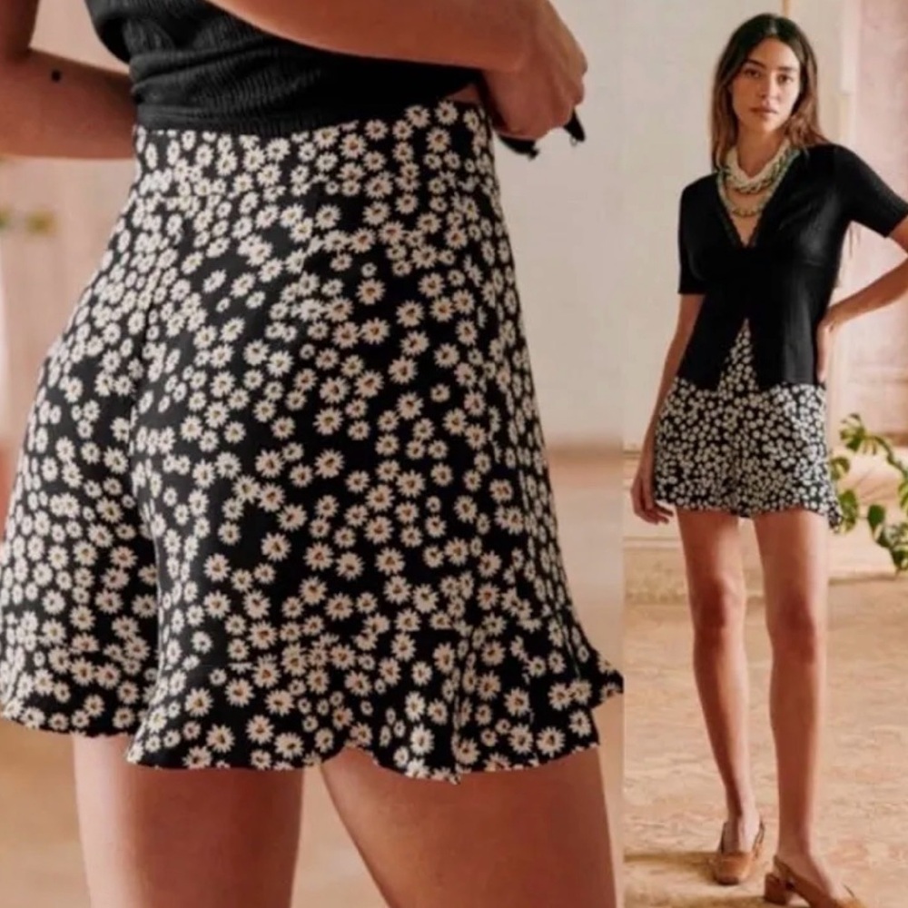 Sezane Dorian daises flutter shorts 38 US 6